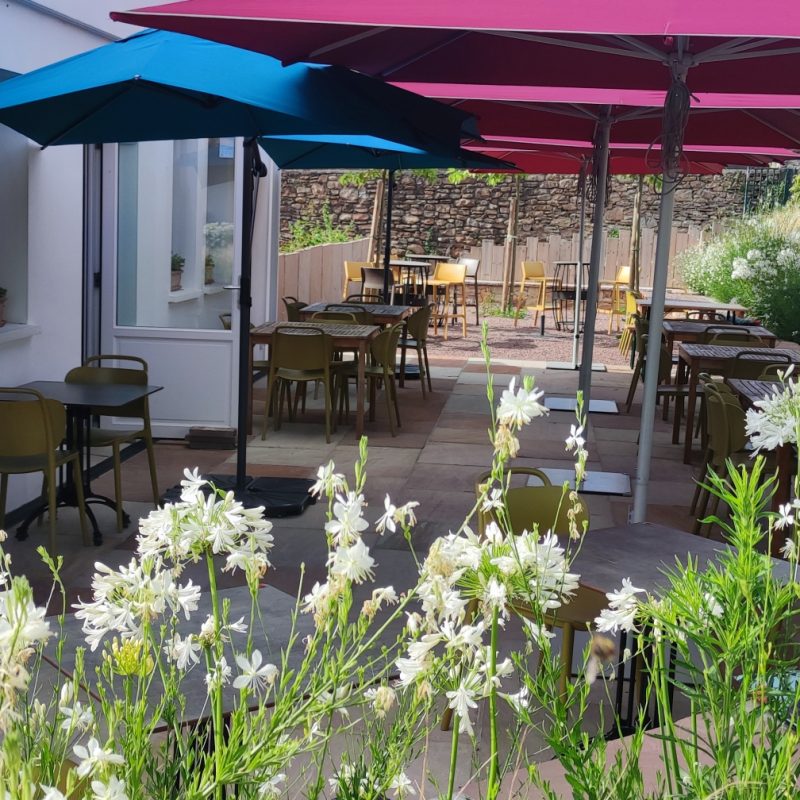 la terrasse fleurie Arka